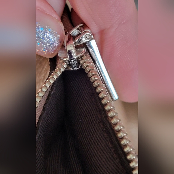 Coach Kelsey Metallic Gold Shoulder Bag - Picture 14 of 16